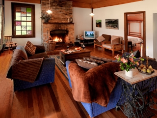 Gatekeeper's Cottage spacious lounge room Cedar Creek Cottages, Hunter Valley Cottages