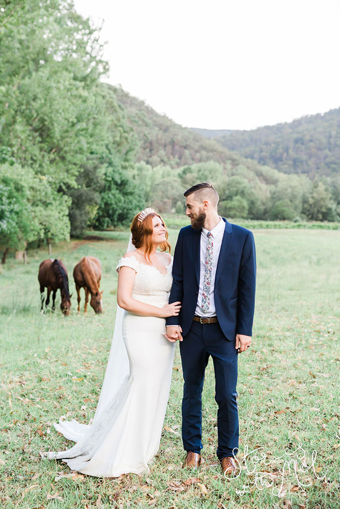 Discover an exclusive estate with working farm, vineyards and mountains Stonehurst Cedar Creek, Hunter Valley Weddings